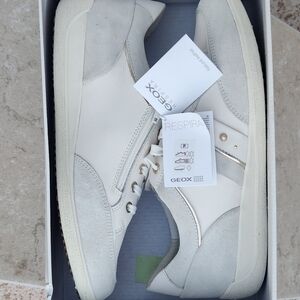 GEOX Myria Sneaker size 10